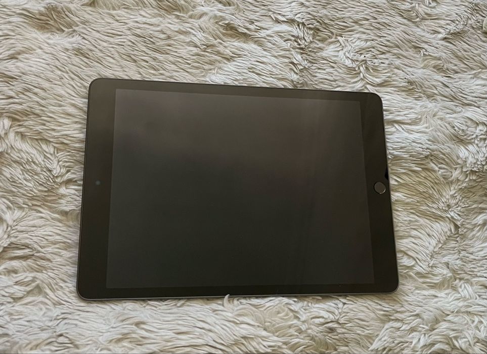 Apple Ipad 9 geração 2022 64 Gb/10.2”