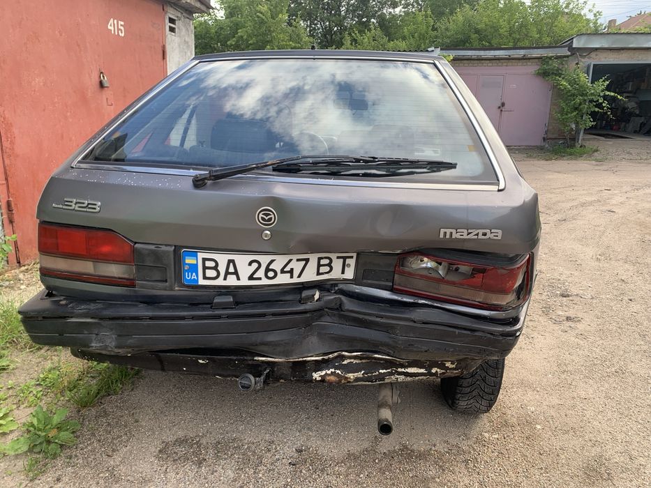Продам автомобіль MAZDA 323 df