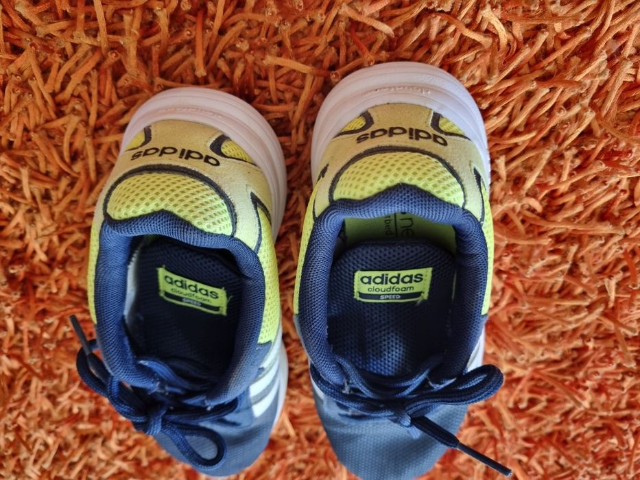 PORTES GRÁTIS - Ténis Desportivos Cloudfoam da Adidas (Nr36)