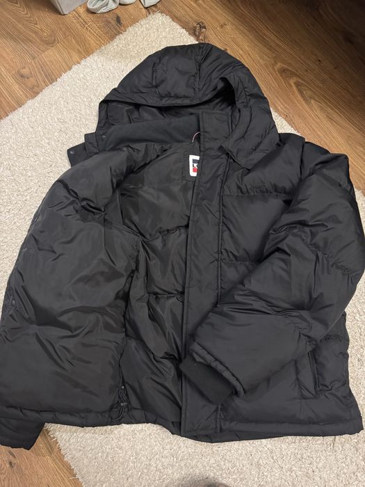 Куртка,пуховик Levis