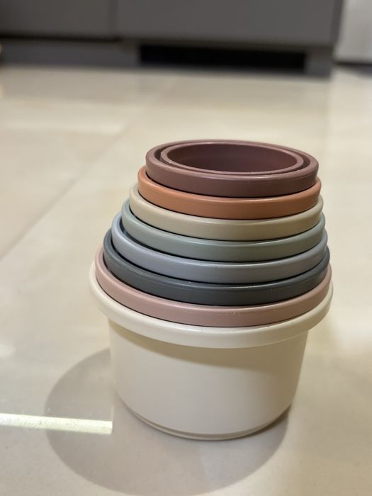 Stacking tower, wieża z kubeczków Classic Mushie