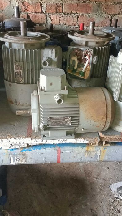 Електродвигун з тормозом 0.75 квт 1000 об,750 об Єлектродвигатель