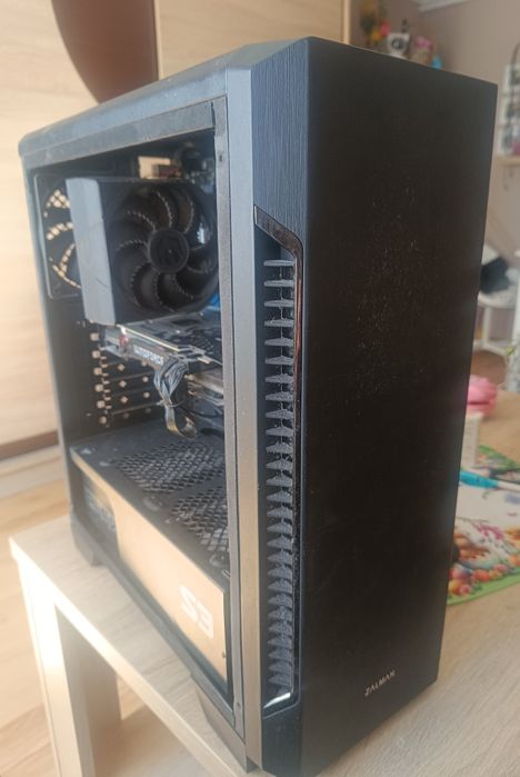 Komputer stacjonarny