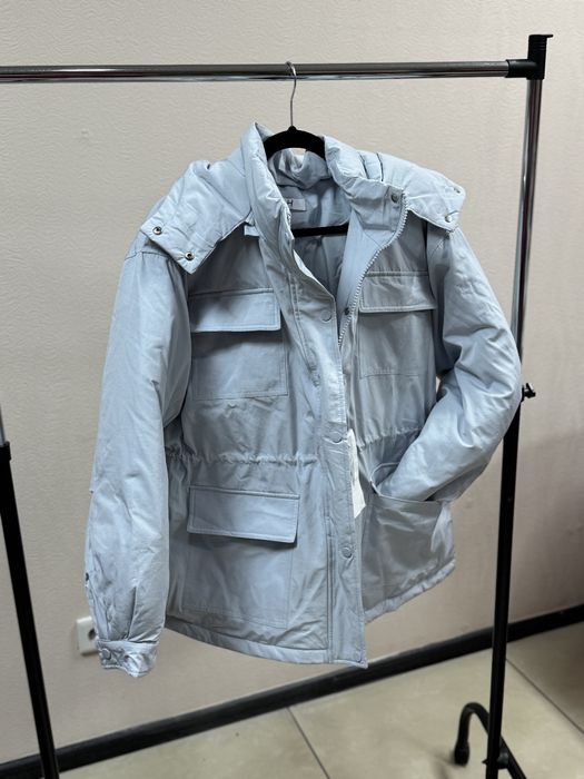 Продам курточку нова