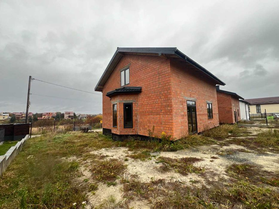 Продаж будинку з підведеними комунікаціями с.Наварія.Без комісії!