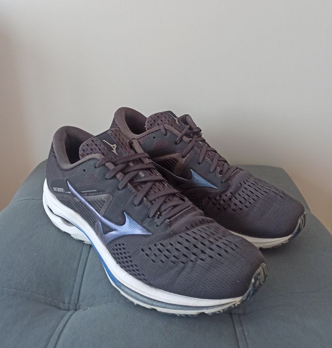 Чоловічі Кросівки Mizuno Wave Inspire Оригінал Розмір 44-28см