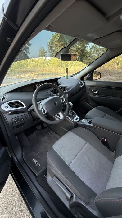 Renault Scenic | Reno | 3 поколение Рено Сценик 1,5 дизель