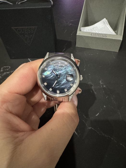 Годинник GUESS жіночий