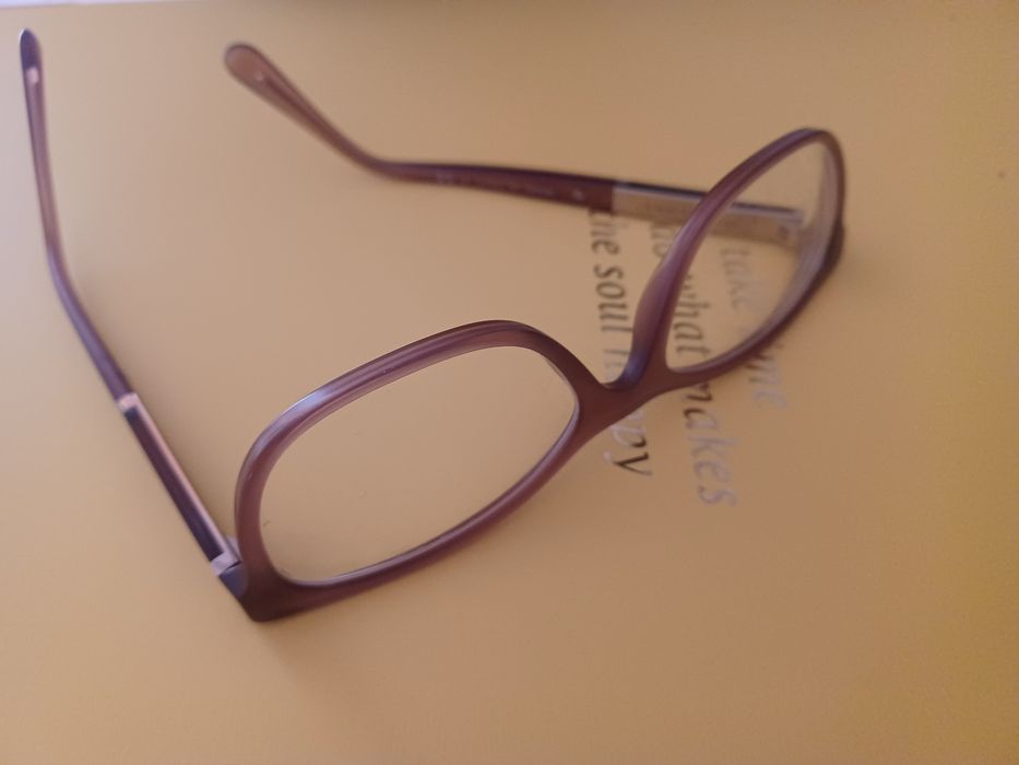 Ocúlos Burberry em bom estado