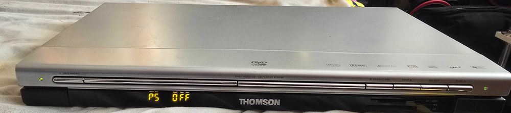 DVD плеєр Thomson бувший у використанні, модель dth250e