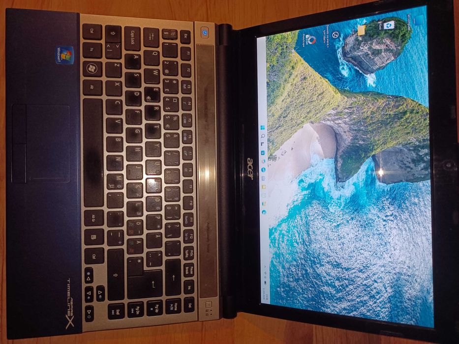 Fajny Acer 13"/win11/cpu-i3/ssd-128gb/ram-8gb/bateria 69%