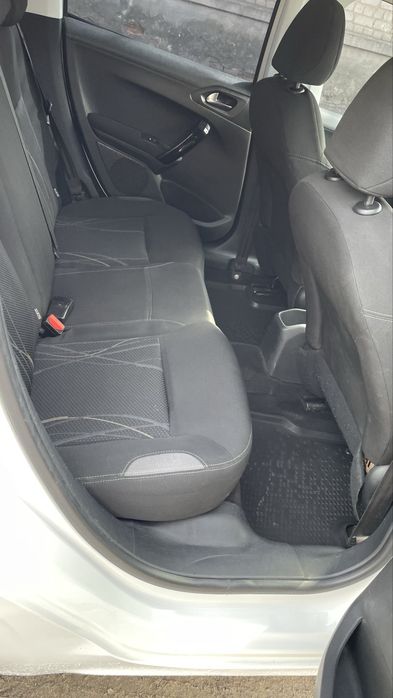 Peugeot 208 2013 | 1.2 бензин | механика