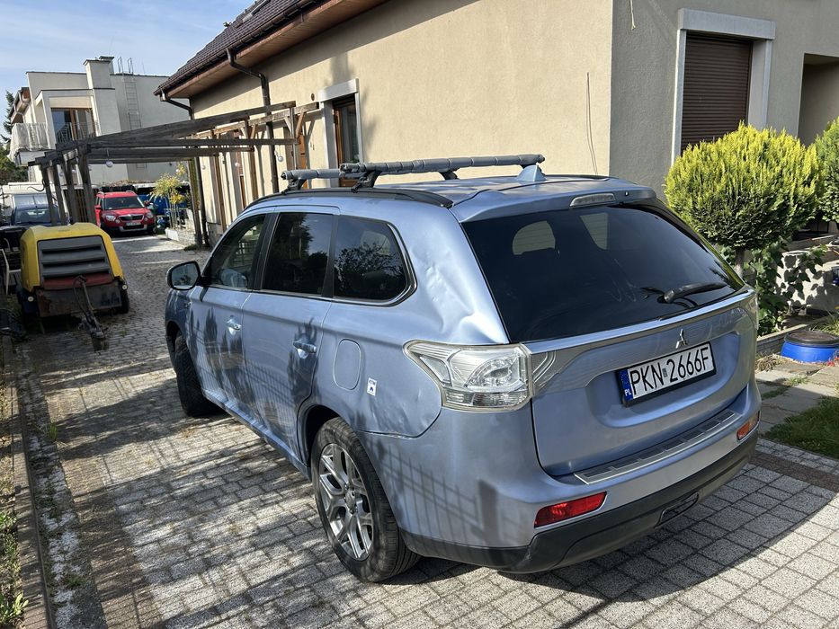 Mitsubishi Outlander 3