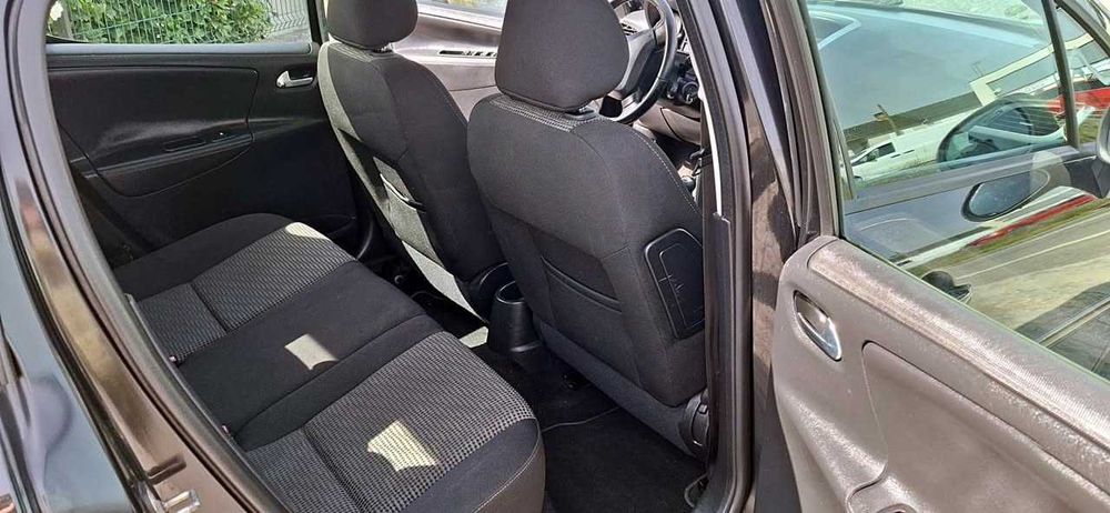 Peugeot 207 HATCHBACK 1.4 VTi 2008