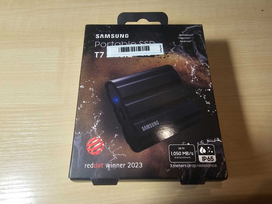 Dysk zewnętrzny Samsung SSD T7 Shield 2TB Czarny