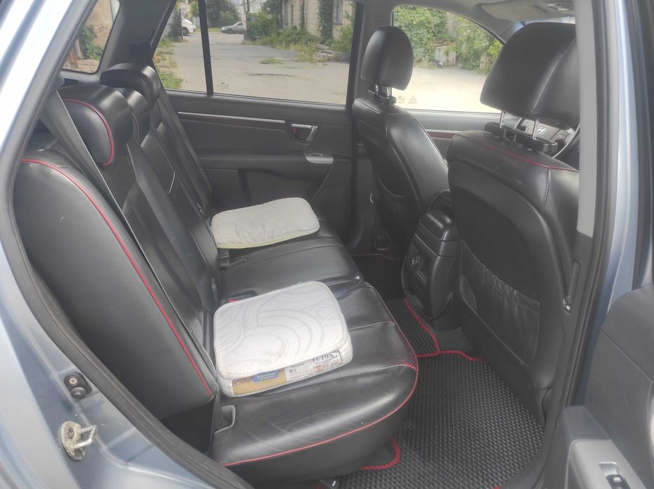 Продам автомобіль Hyundai santa fe