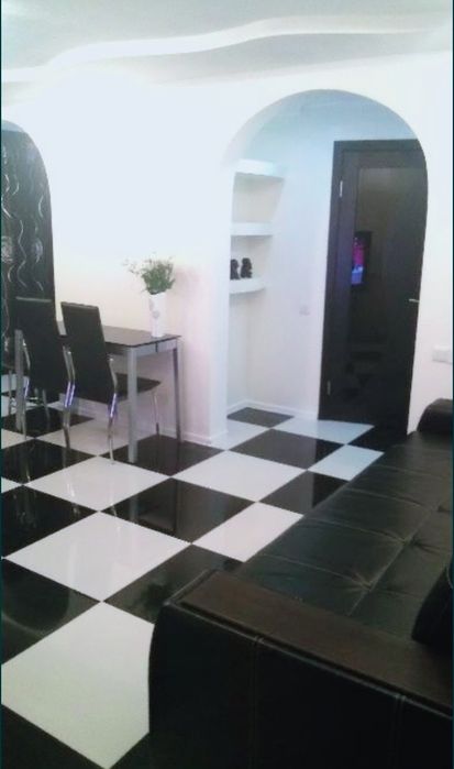 Апартаменты Yuliya с новым ремонтом в центре посуточно,понедельно