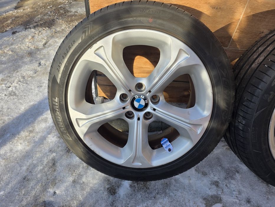 Opony wraz z  felgami BMW X1