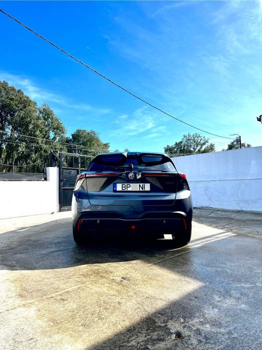 MG MG4 64 kWh Luxury