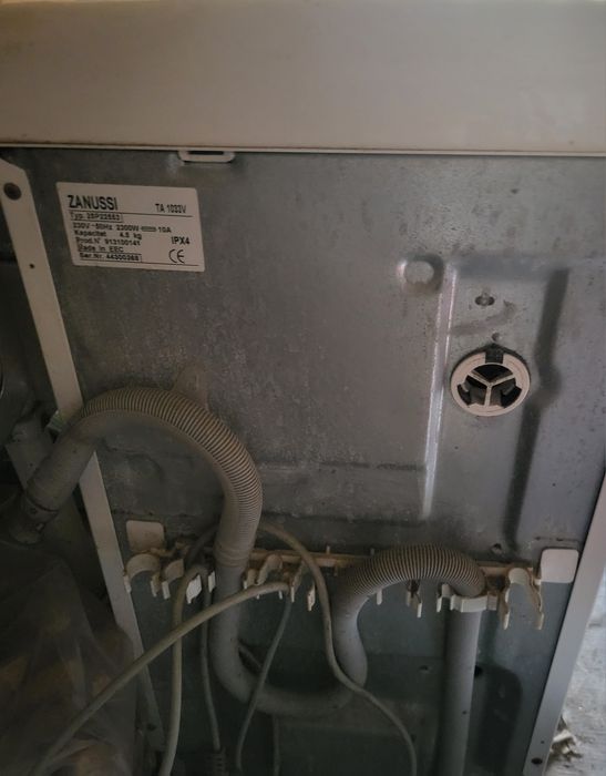 Продам пральну машину zanussi, в неробочому стані