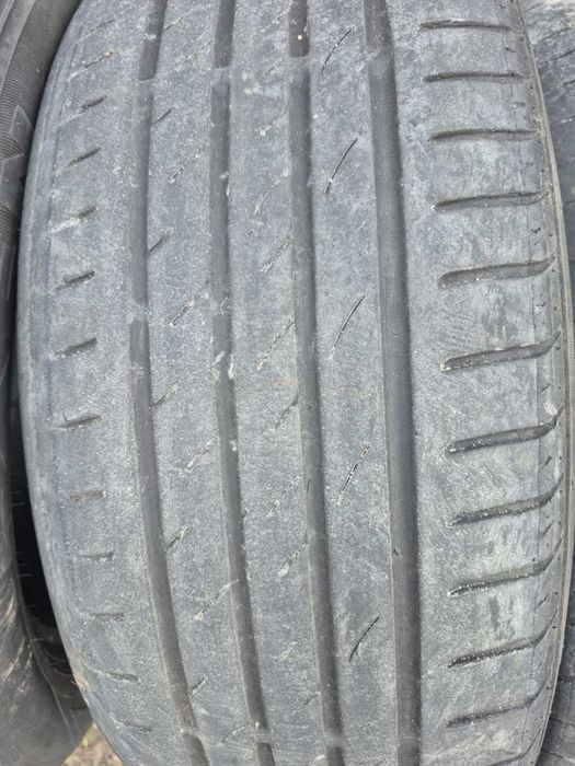 Резина літня 215/55 r17