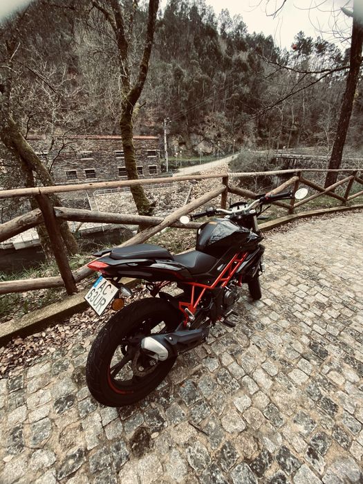 Benneli 125 BN Bom estado