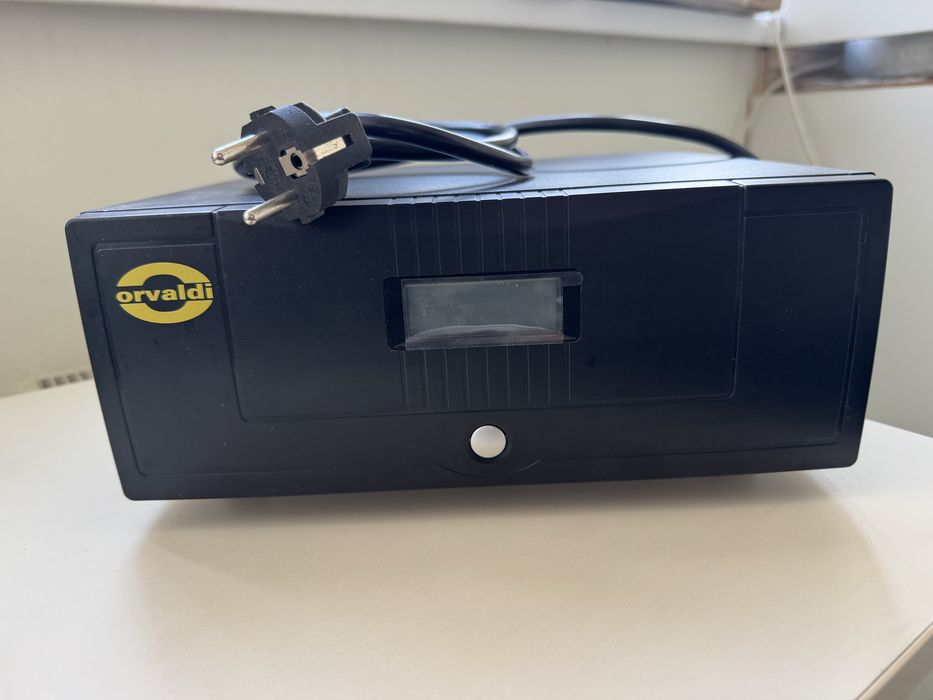Інвертор Orvaldi INV12-840W Home UPS (Чиста синусоїда 12V 840 Вт)