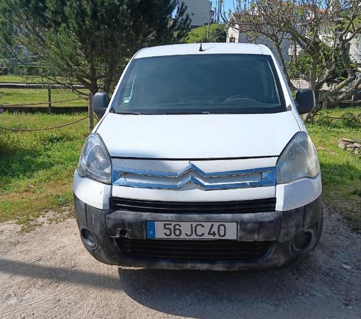 Vendo carrinha citroen Berlingo 1.6HDI
Con averia no motor