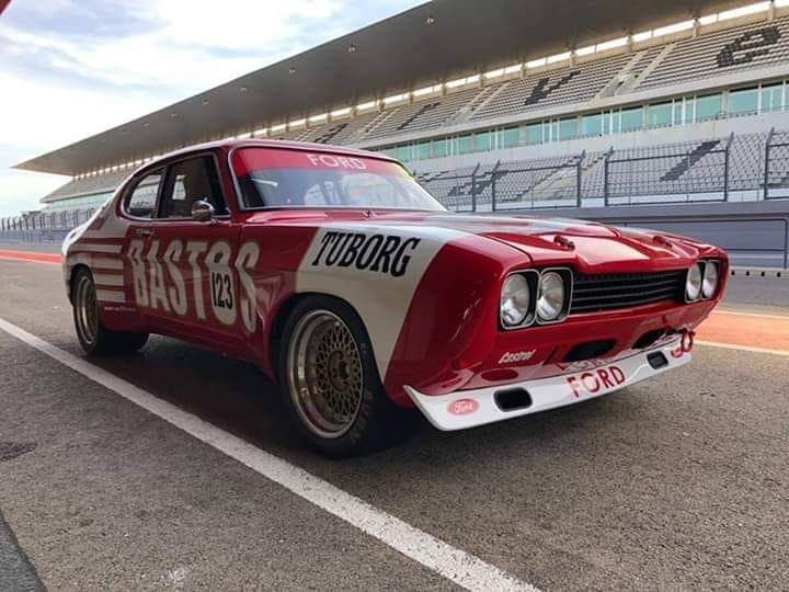 Avental spoiler raspadeira Ford Capri