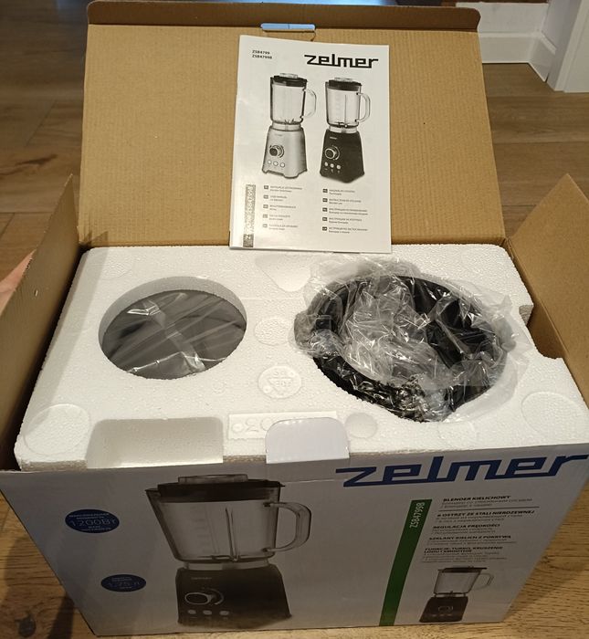 Blender kielichowy Zelmer 1200W ZSB4799B Czarny