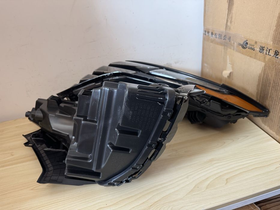 Hyundai Tucson 2021-2024 р, передні фари, Денні ходові вогні