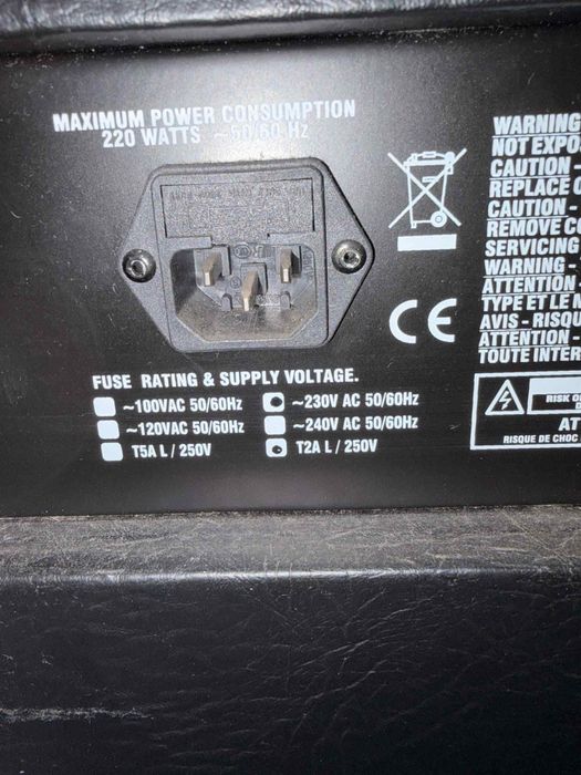 Amplifixador de guitarra Harley Benton