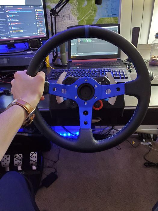 Logitech momo racing 900 градусів