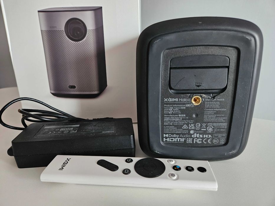Projektor XGIMI Halo+ Full HD, 900 ANSI