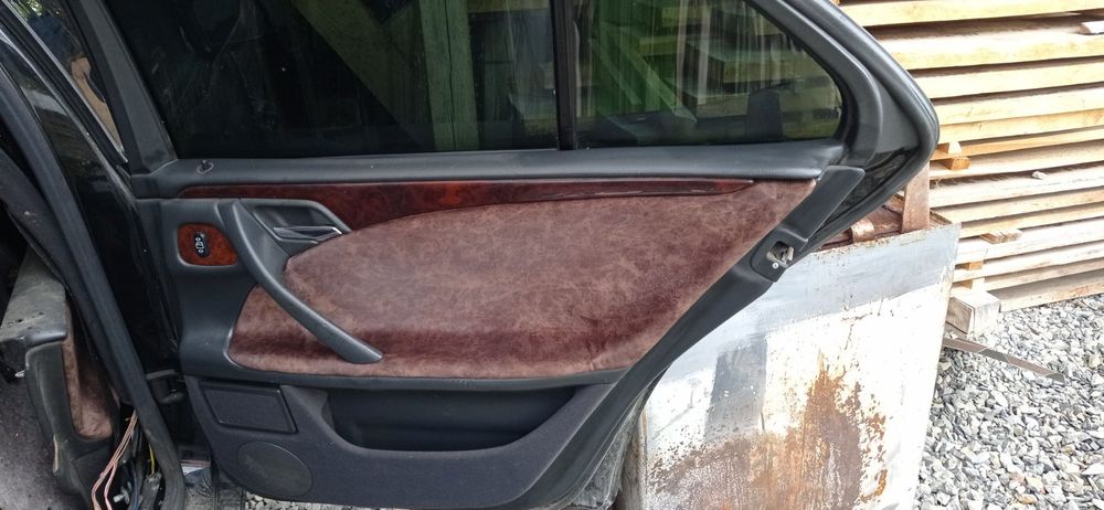 Продам сидіння до мерседеса 210