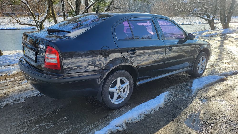 Шкода Октавія Тур 1.6 газ/бензин 2008