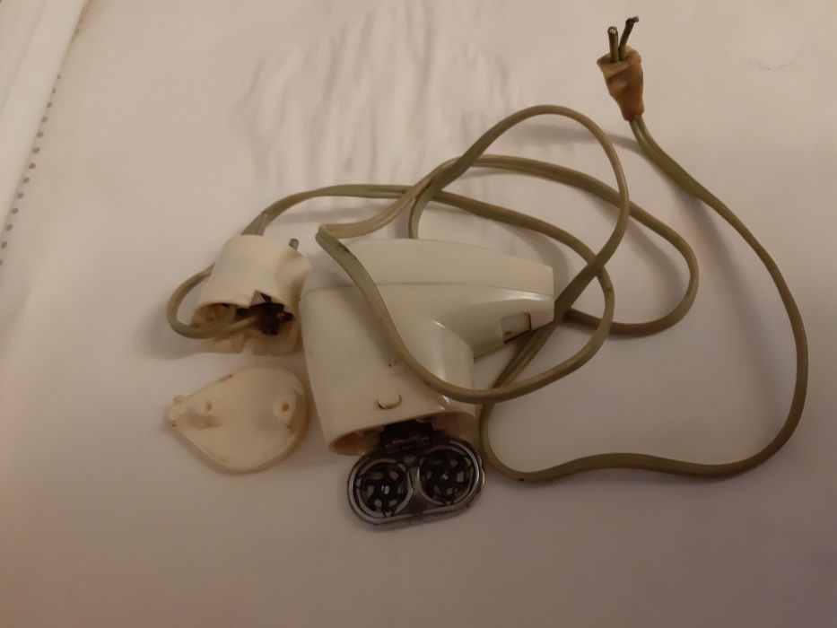 Продам бритву на запчасти или на ремонт