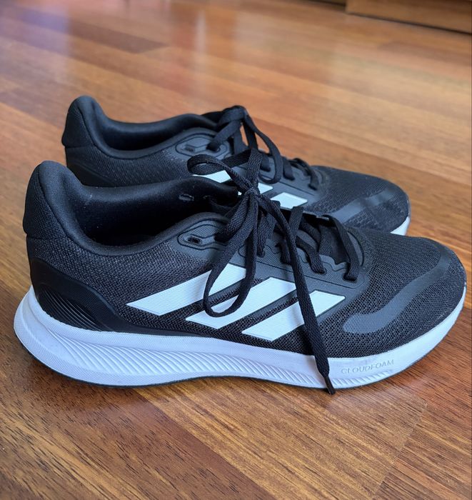 Кросівки Adidas для бігу Runfalcon 5 IH7759