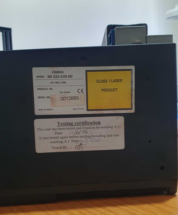 Leitor de 6 cd's Clarion para Peugeot / Citroen