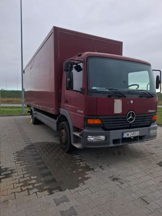 Mercedes-Benz 1218 atego 18 palet winda  Atego 1218 winda kontener 18 palet