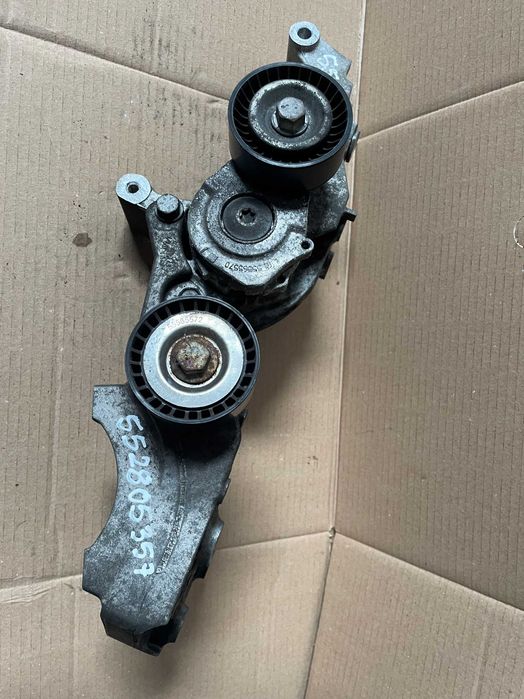 Opel Mokka Trax 1.7 Cdti Łapa Wspornik Napinacz Sprężarki SIlnika