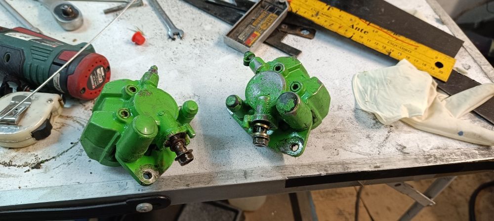 Pinças de travão de disco originais Yamaha warrior banshee Kodiak etc