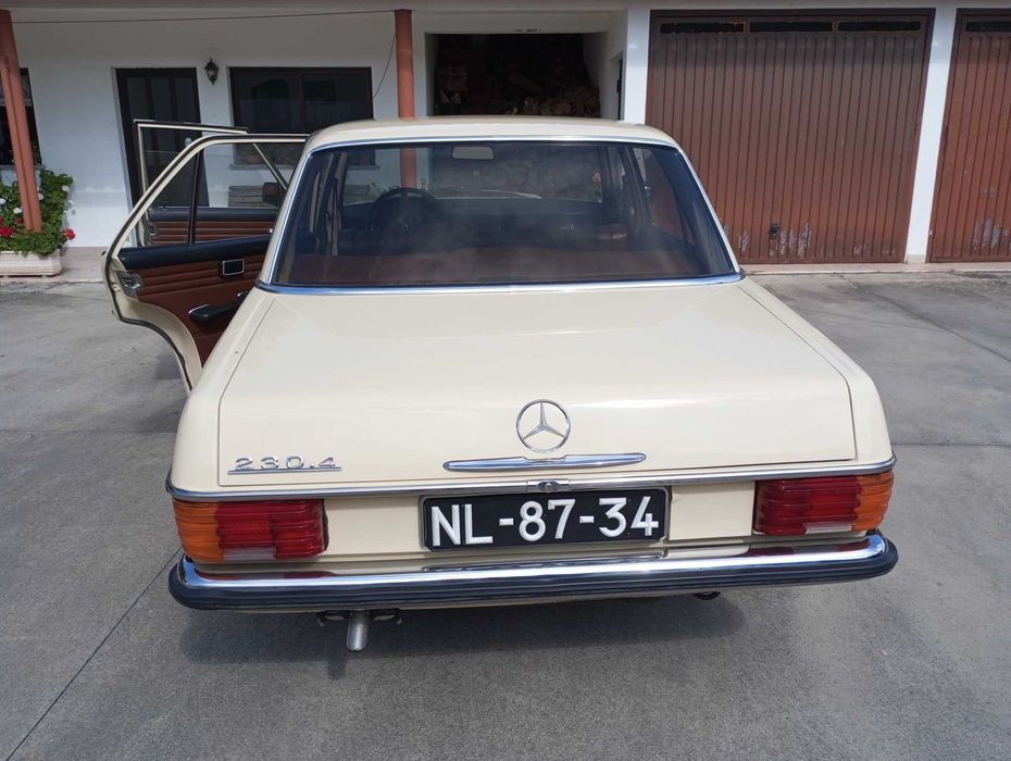 Clássico Mercedes 230.4 — photo 3