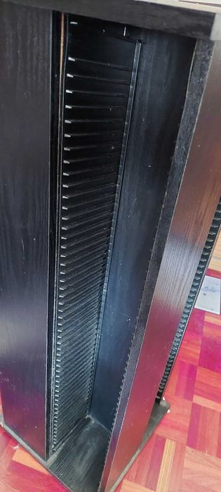 Torre rotativa para cd's