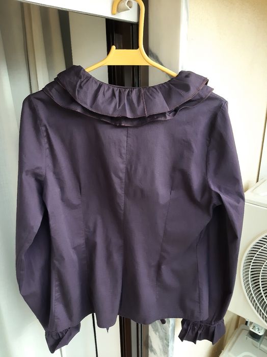 Camiseiro com folhos