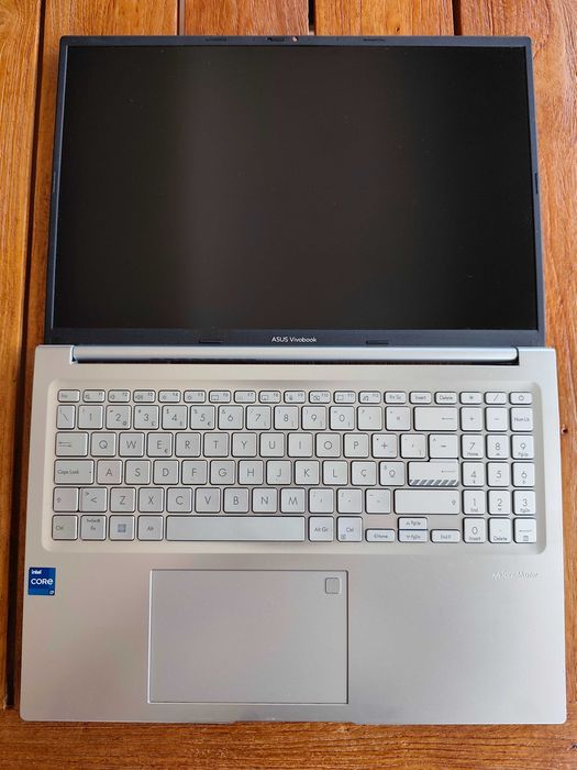 Portátil Asus Vivobook 16