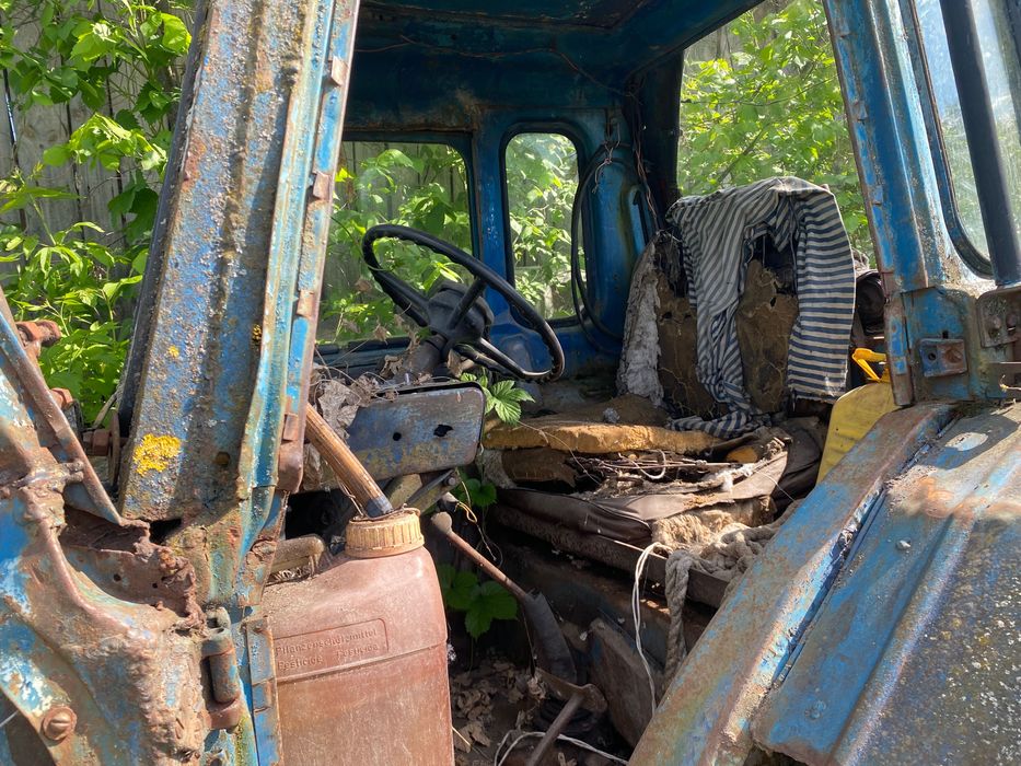 Трактор МТЗ 80 віддам в добрі руки