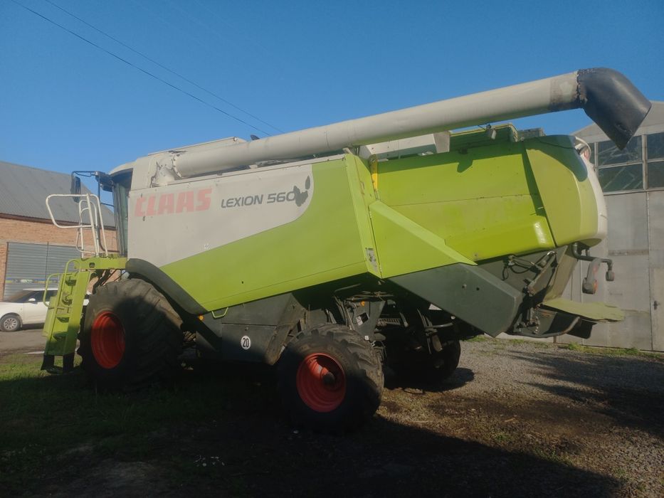 Claas Lexion 560 c13