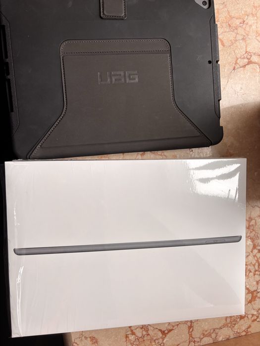 Планшет Apple iPad 10.2" 8th generation 2020 LTE Wi-Fi 128GB Silver