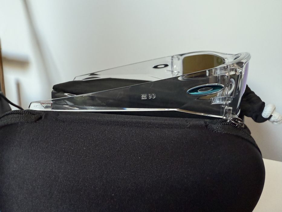 Okulary Oakley Heliostat Sapphire polarized - 100% oryginał